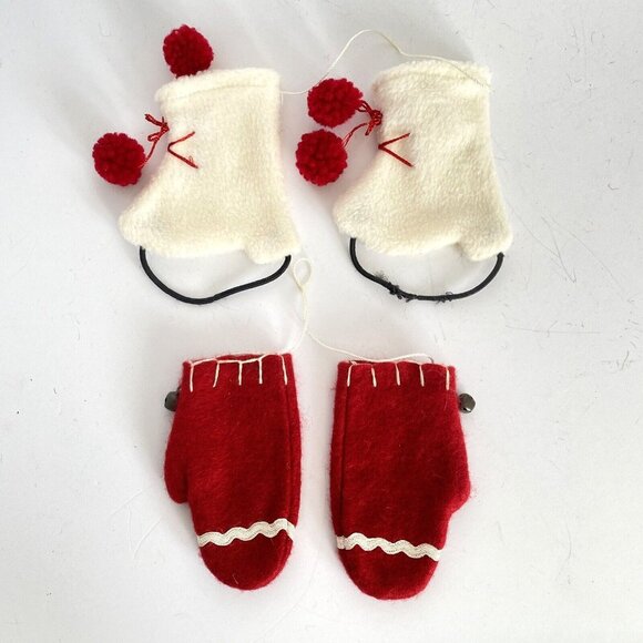 Felt White Ice Skates And Red Mittens Christmas Decorations Set - Picture 2 of 4
